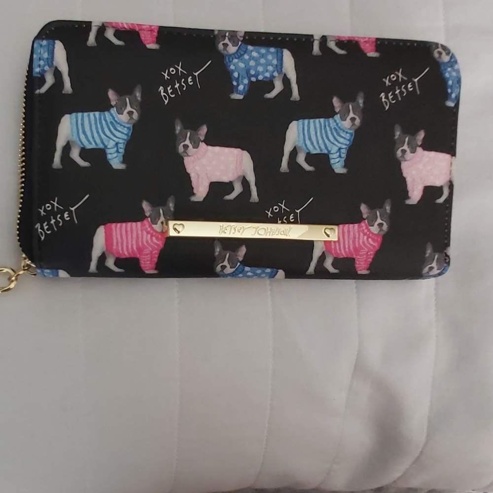 Betsey Johnson zip around wristlet wallet frenchie dog black 🐕💕🐕